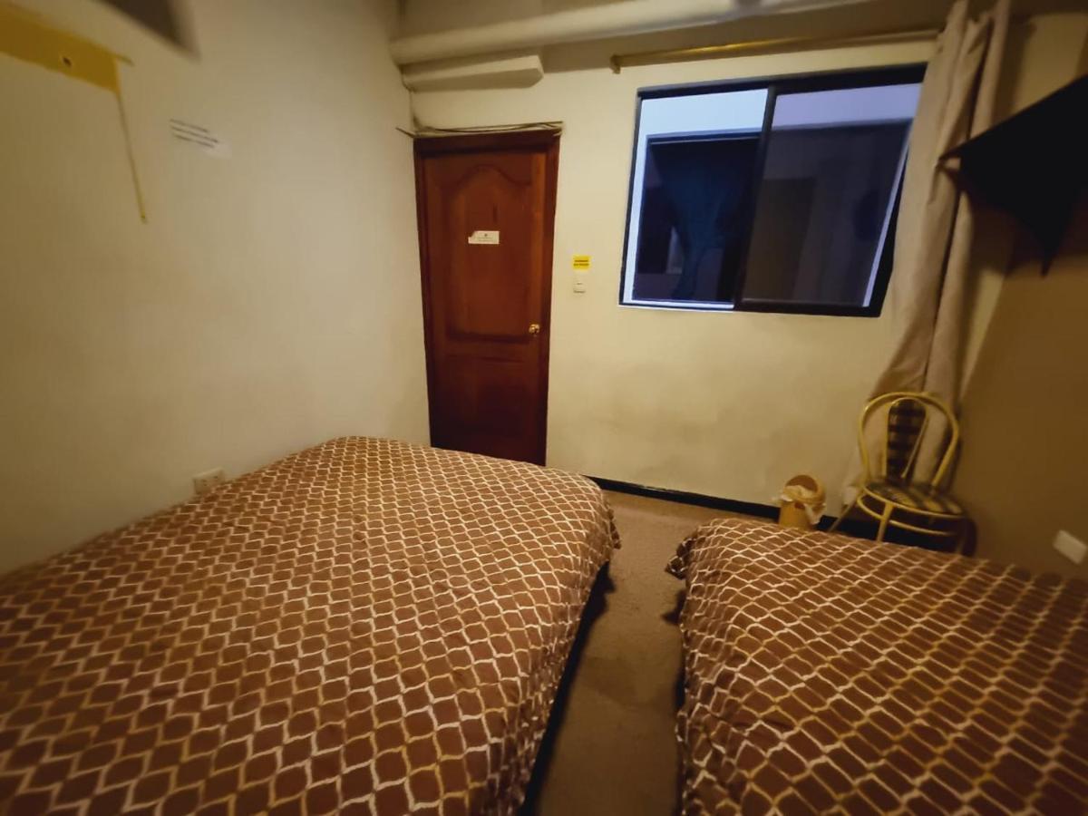 Hostal Alborada Куенка Екстериор снимка